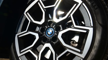 BMW iX1 xLine wheels