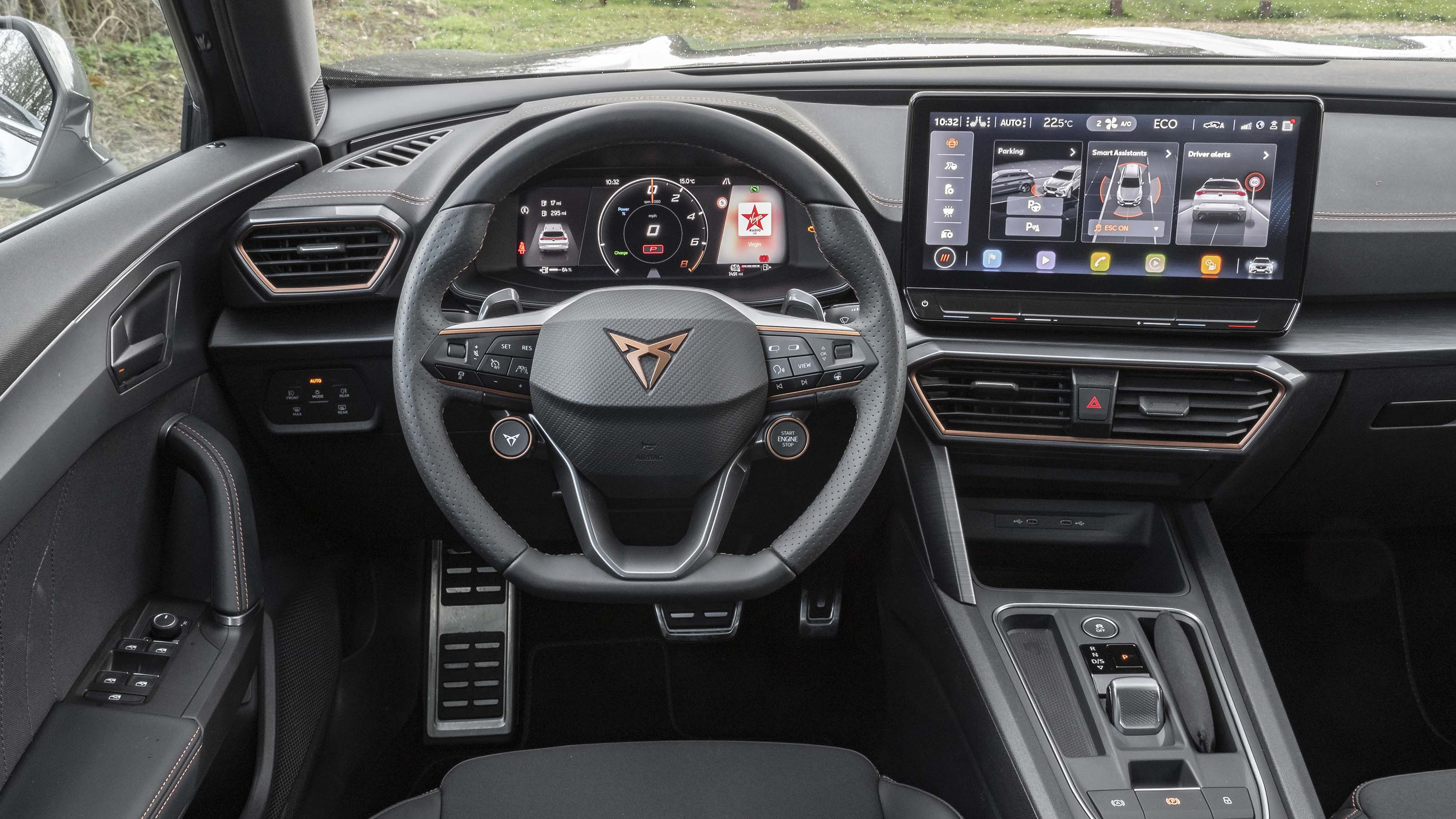 Cupra Formentor e-Hybrid interior, dashboard & comfort 2024