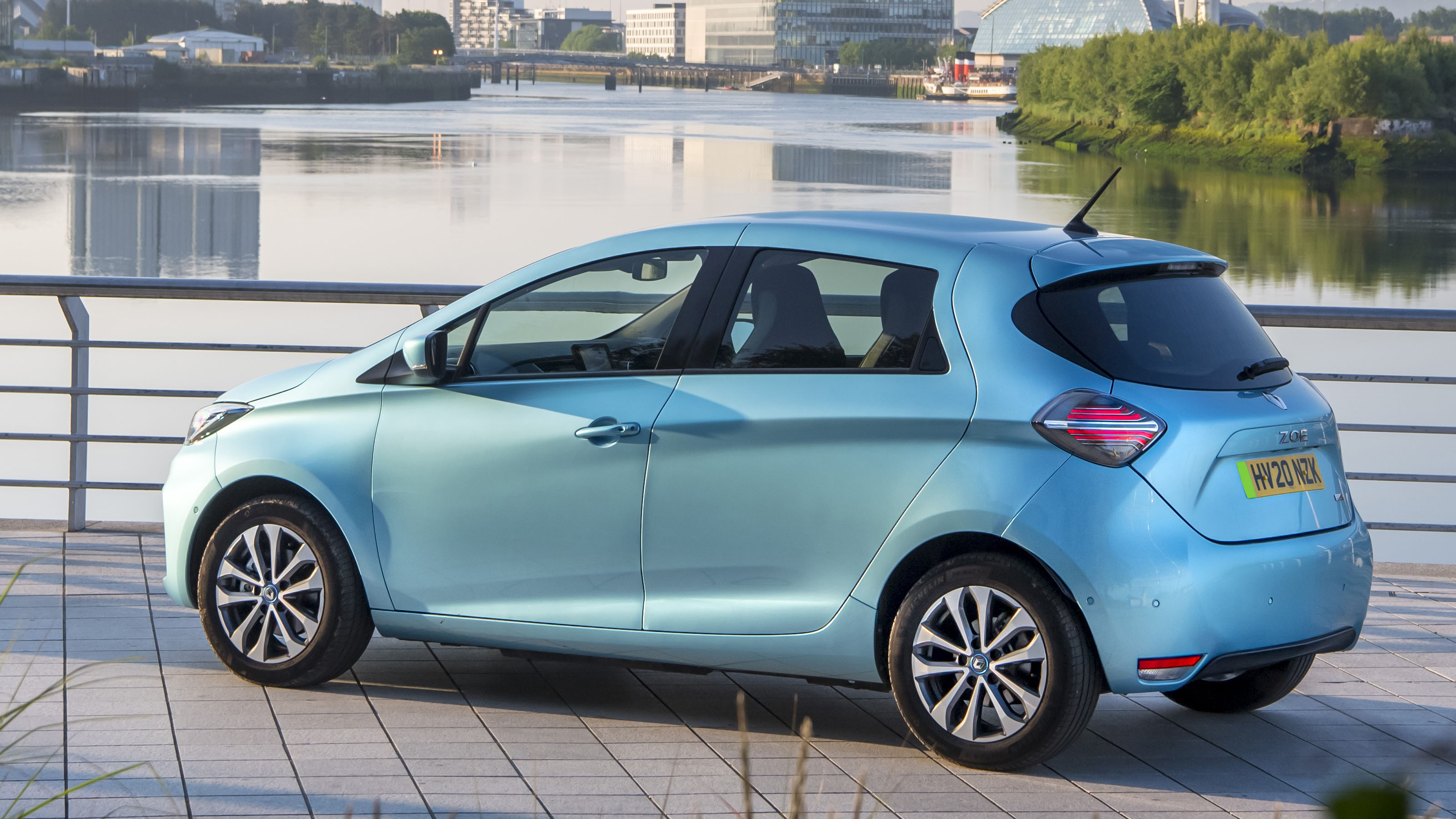 Renault ZOE 2022 review pictures