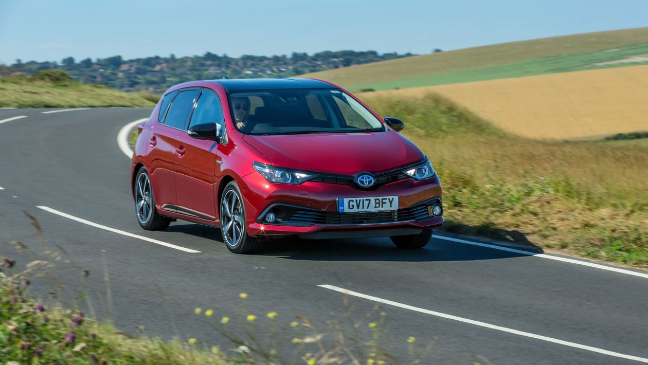 Toyota auris deals hybrid electric range