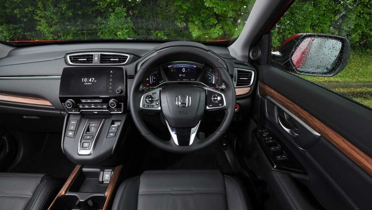 Honda CRV Hybrid interior, dashboard & comfort 2024 DrivingElectric