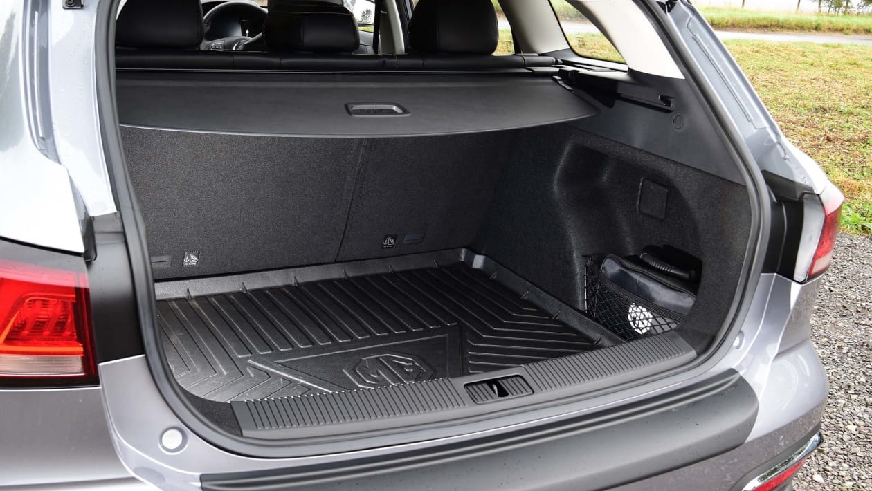 MG 5 SW practicality & boot space | DrivingElectric