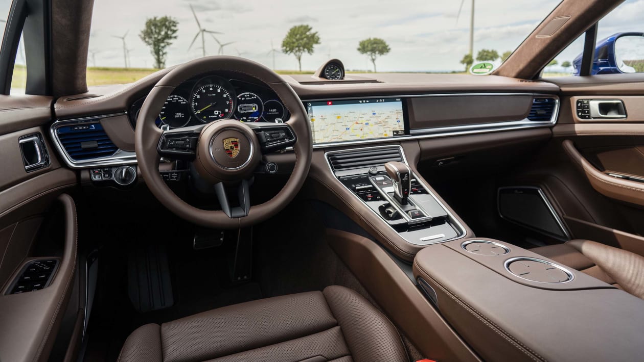 Porsche Panamera hybrid interior, dashboard & comfort | DrivingElectric