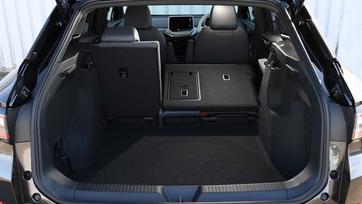 Volkswagen ID.4 boot space & seating | DrivingElectric