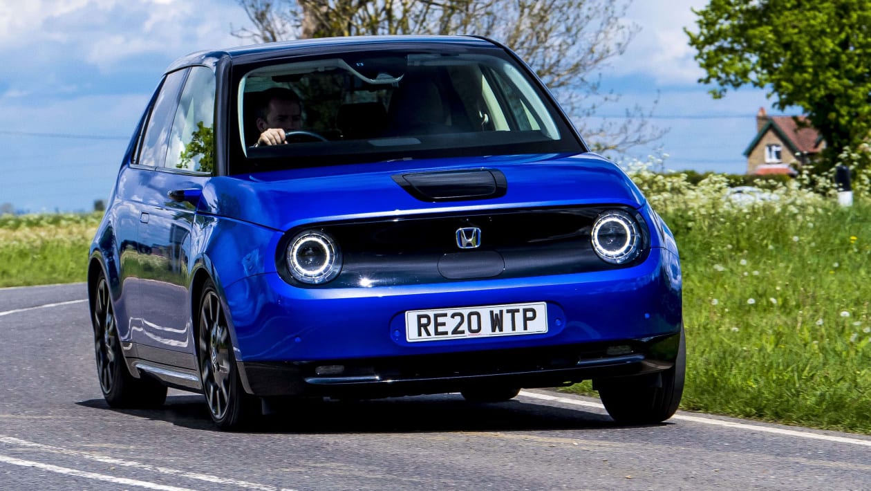 Fiat 500 vs MINI Electric vs Honda e: performance and handling ...