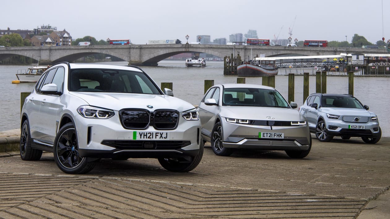 Bmw ix3 vs volvo shop xc40