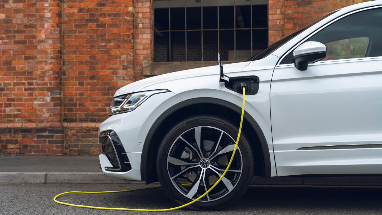 Volkswagen Tiguan eHybrid range, MPG, CO2 & charging DrivingElectric