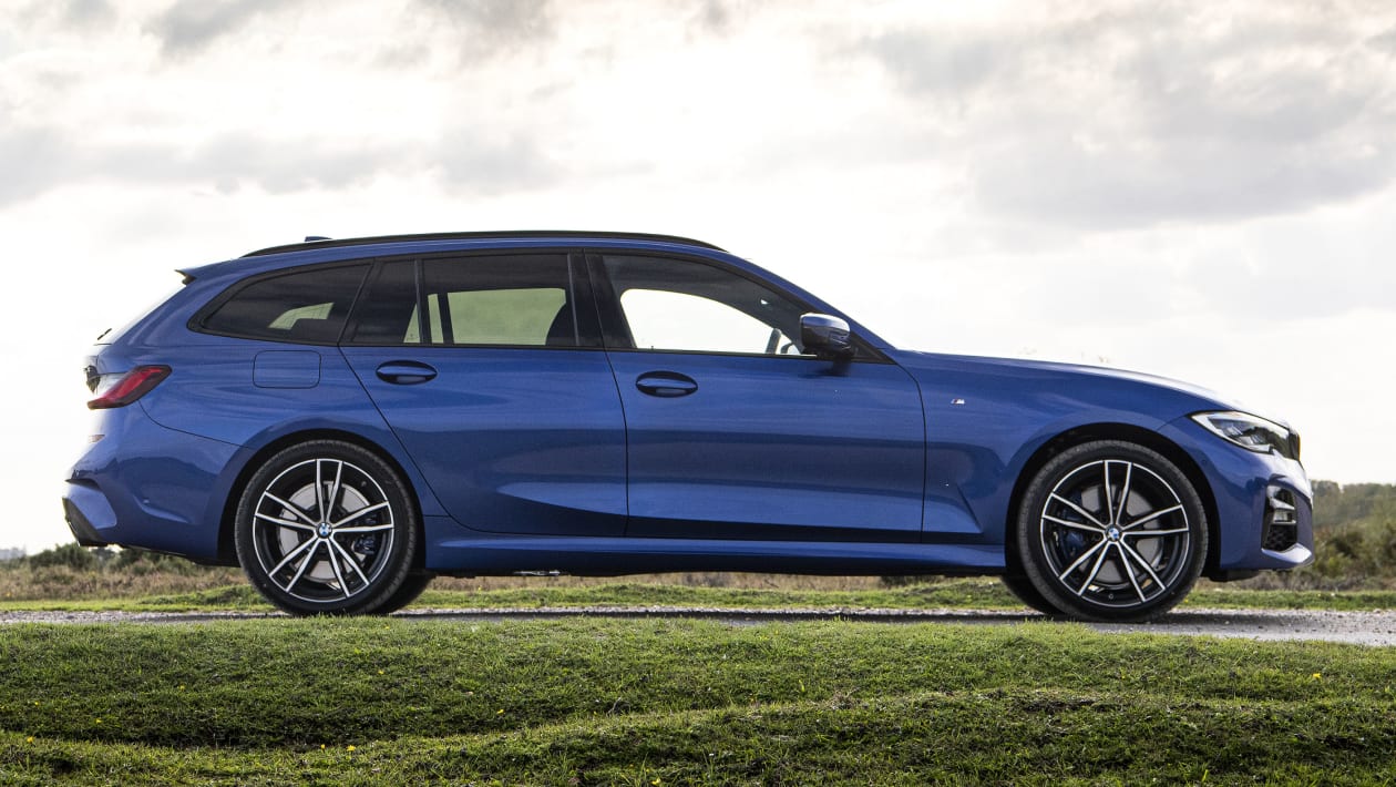 bmw-330e-touring-uk-review-pictures-drivingelectric