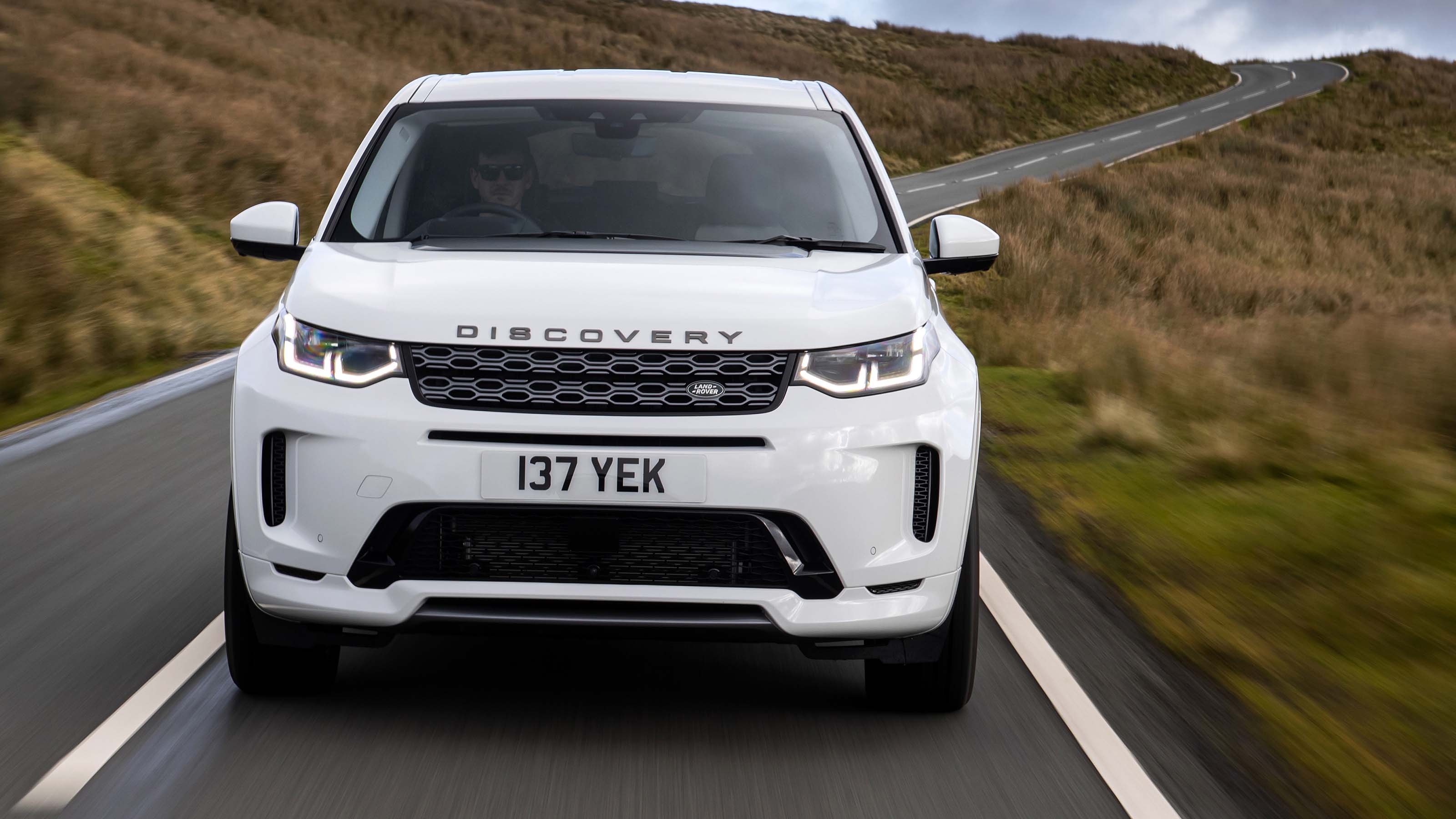Land Rover Discovery Sport review - Interior & comfort 2024