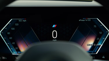 BMW i5 - dials