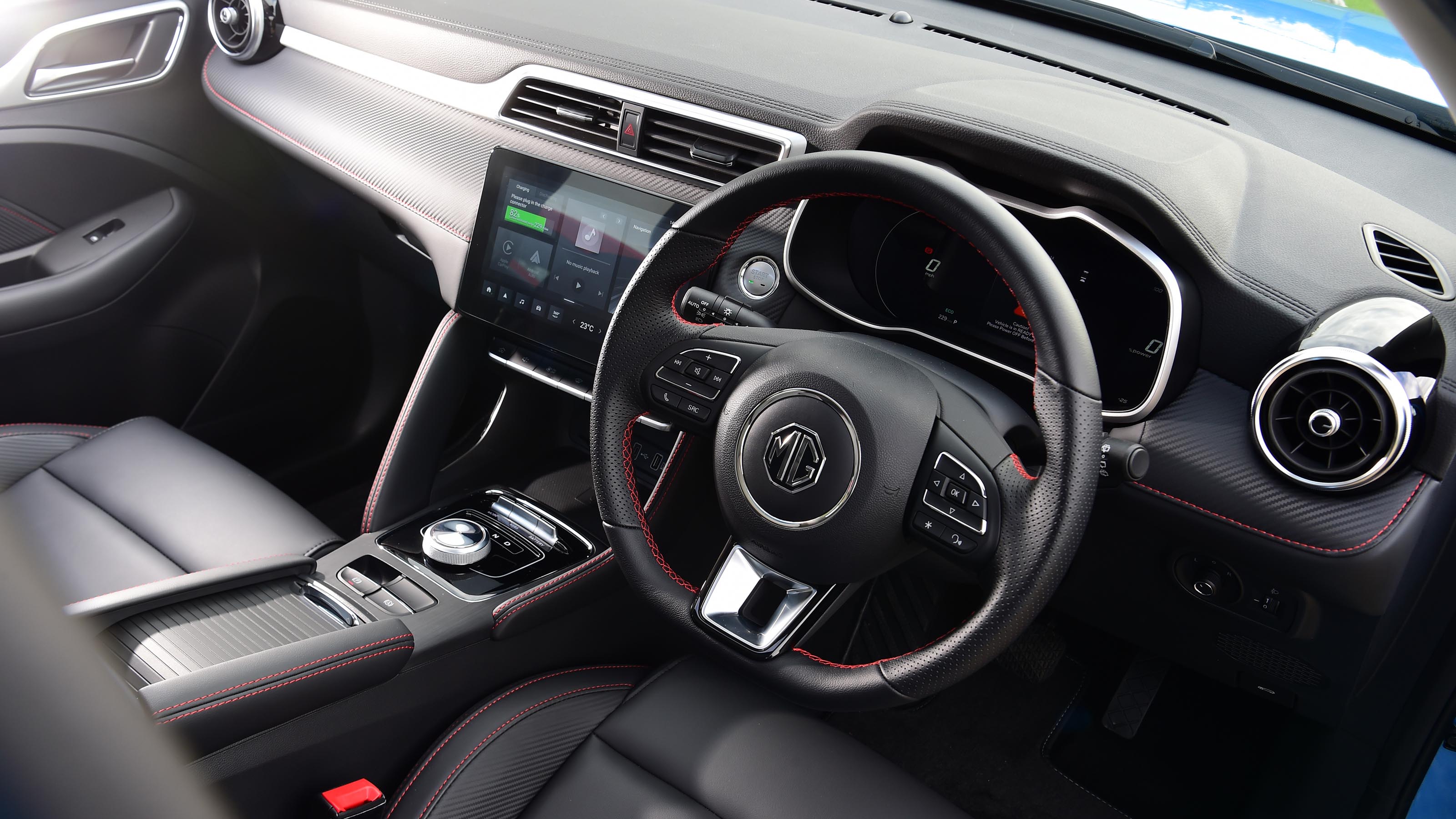 MG ZS EV review: interior, dashboard & infotainment 2024