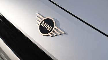 MINI Aceman - bonnet badge