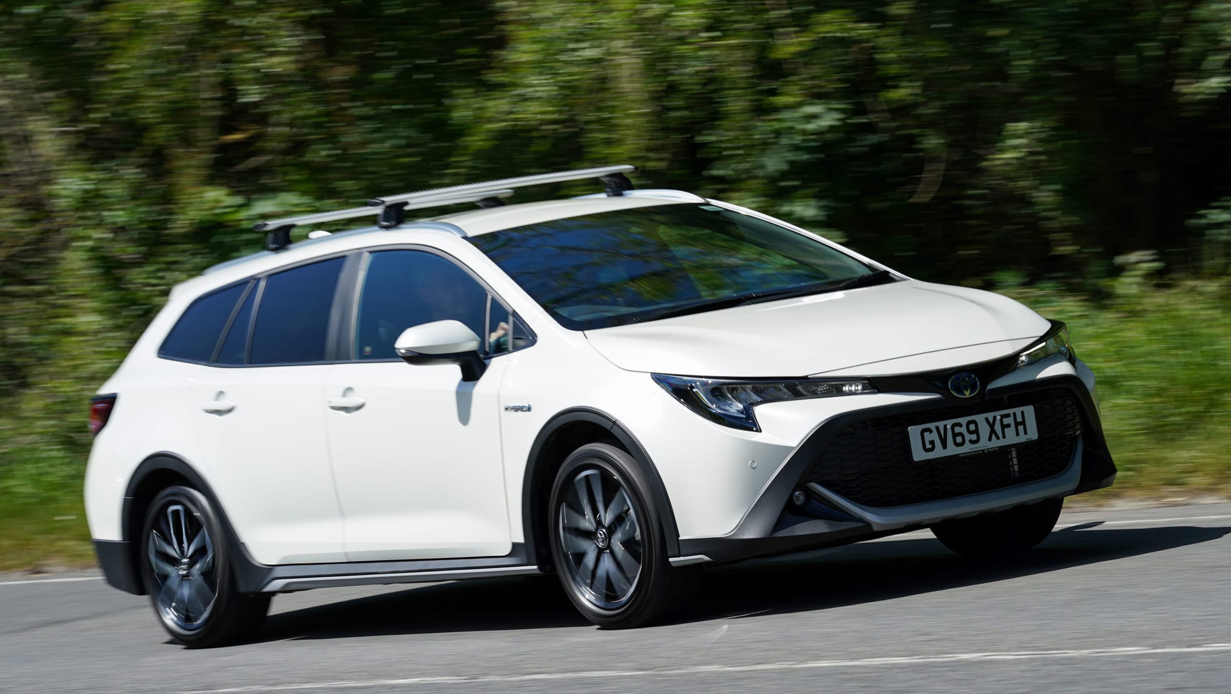 Toyota Corolla Touring Sports Review Pictures | DrivingElectric