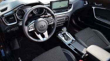 defeat documentary Disturbance Kia Ceed Sportswagon PHEV (2020-2021) interior & comfort | DrivingElectric