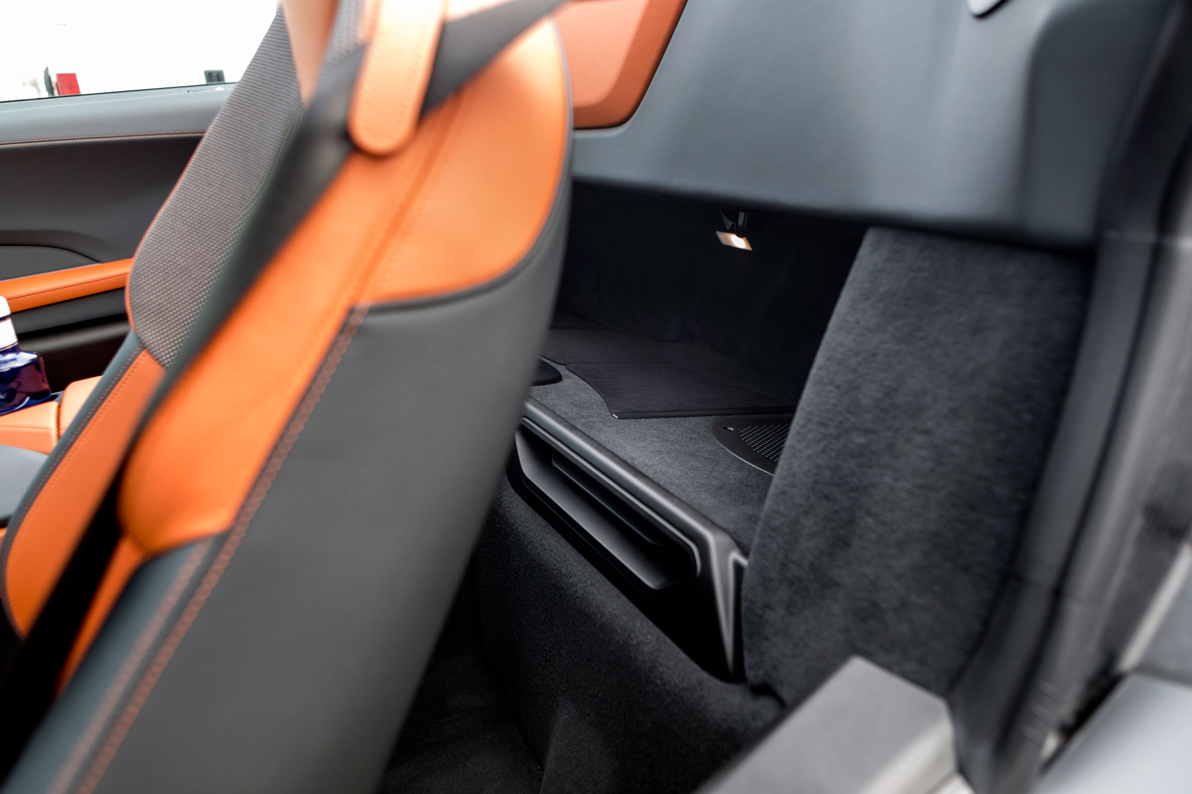 bmw i8 roadster trunk space