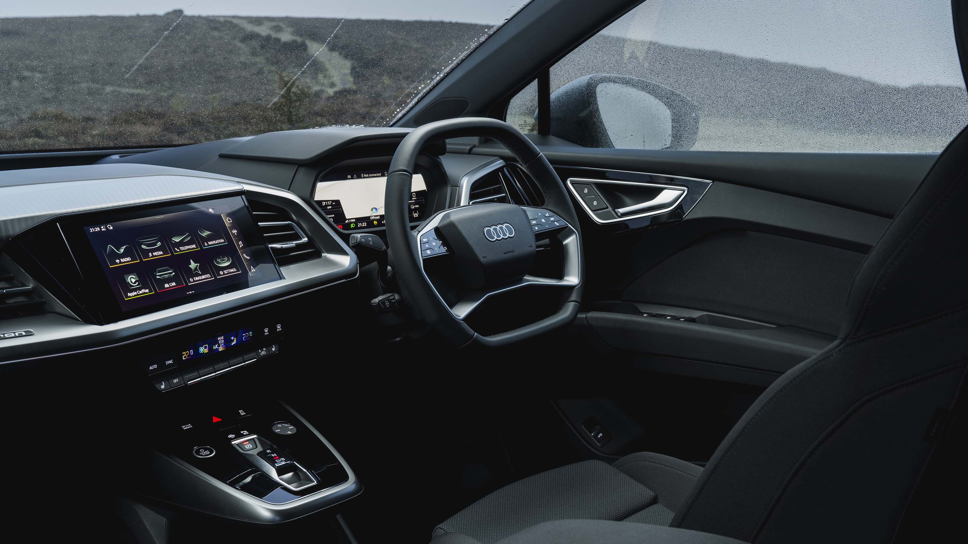 Audi Q4 interior, dashboard & comfort