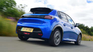 Peugeot E-208 - rear tracking