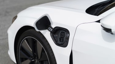 Audi e-tron GT - charge port