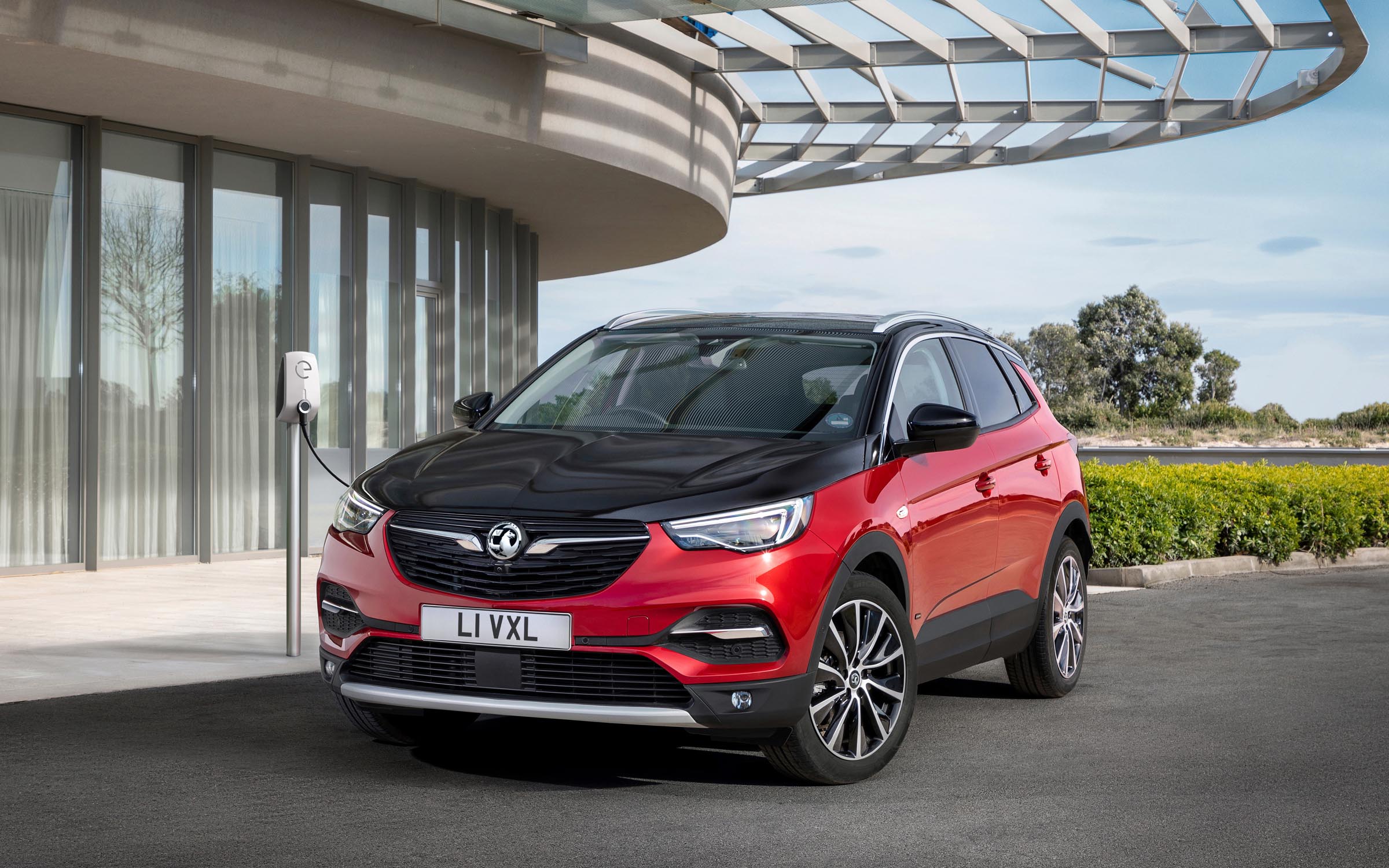 Vauxhall Grandland X Hybrid4 prices, specs and onsale date