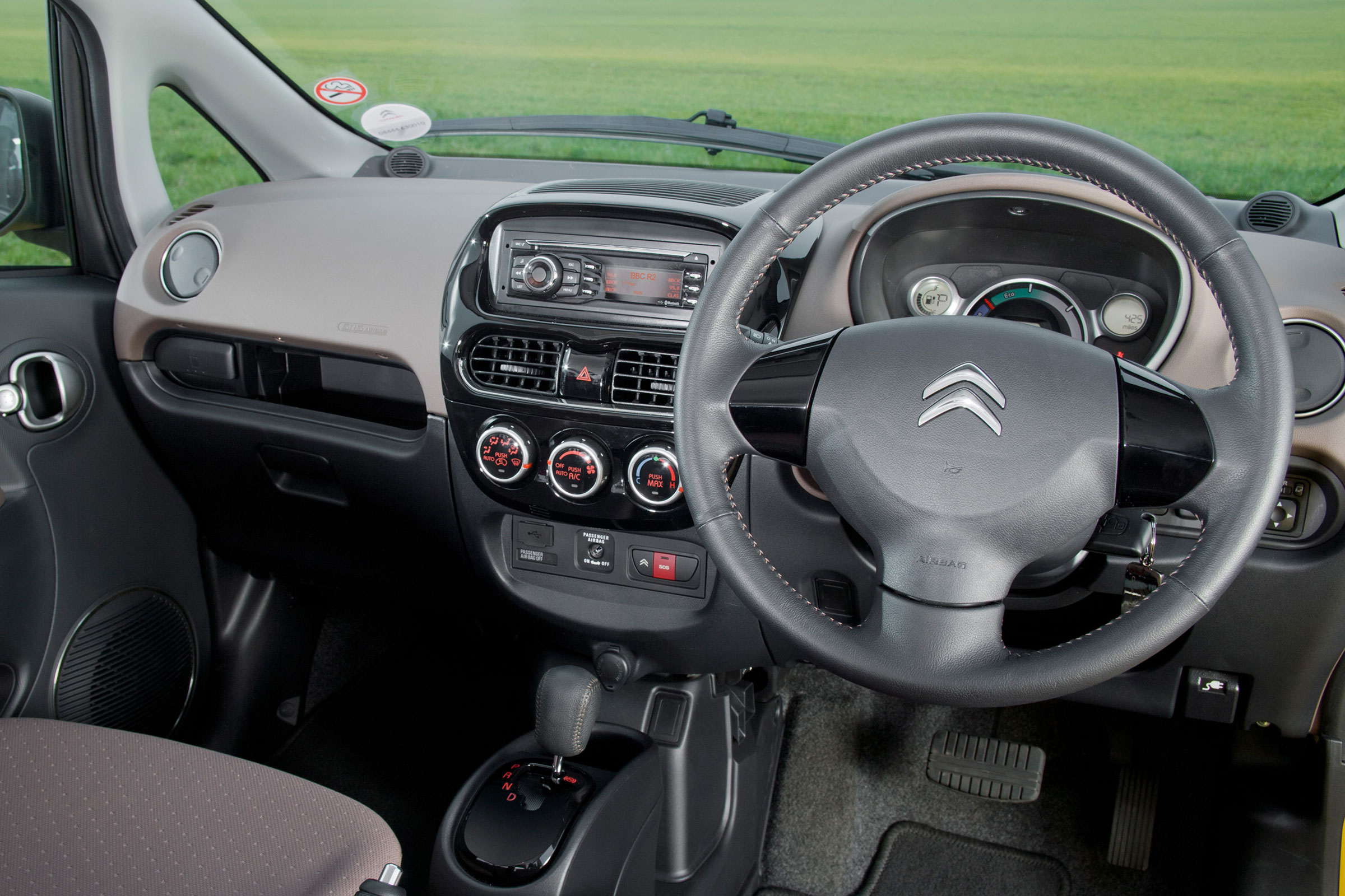 hooi Met opzet Wonder Citroen C-Zero (2010-2018) interior & comfort | DrivingElectric