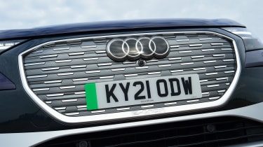 Audi Q4 50 e-tron quattro badge