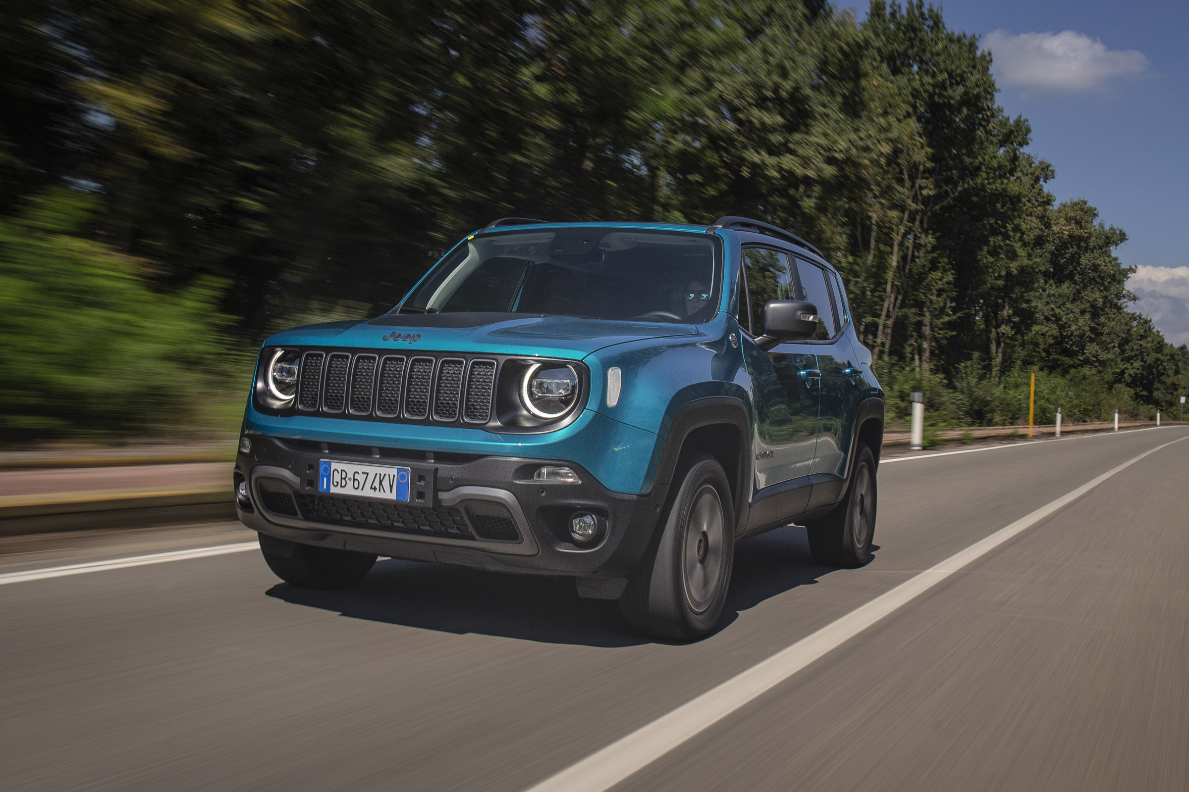 Jeep Renegade Hybrid Specs Details And On Sale Date Drivingelectric