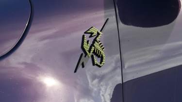 Abarth 600e - side badge