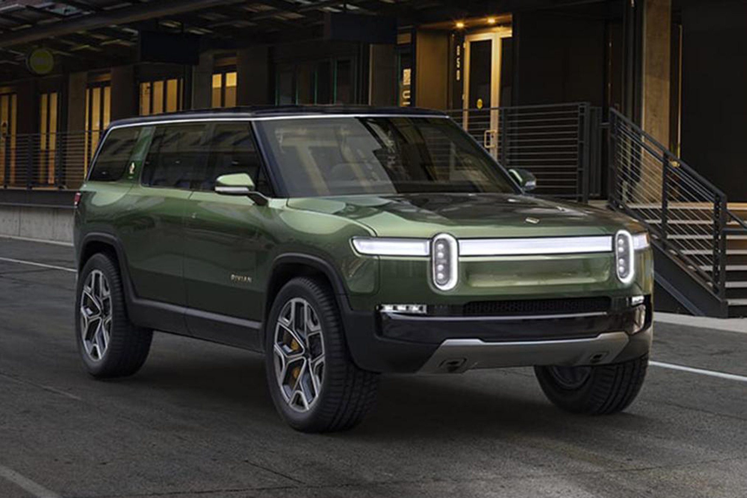 Rivian R1S electric SUV launched with seven seats and 750bhp