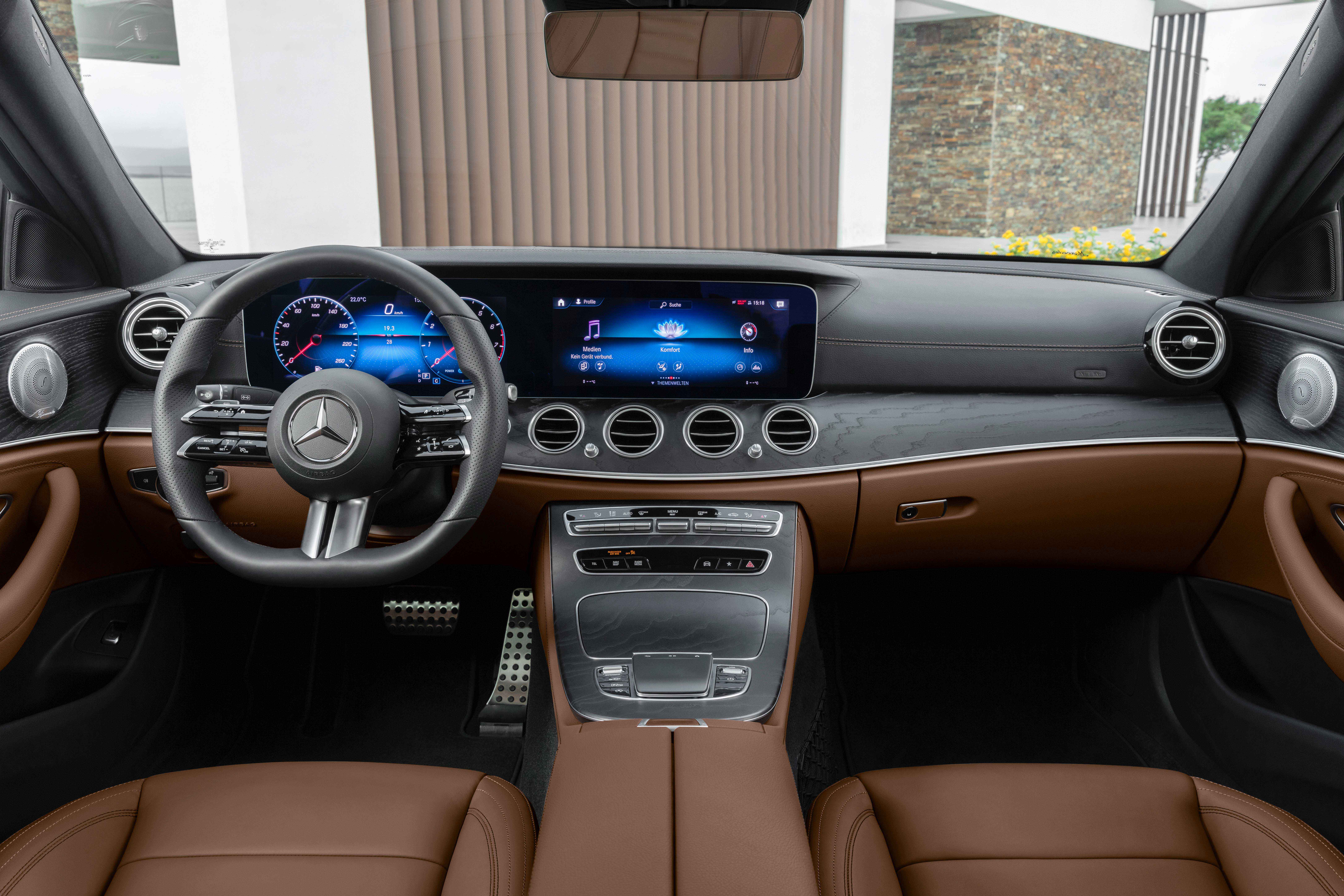 Mercedes E Class Saloon And Estate Updated For Drivingelectric