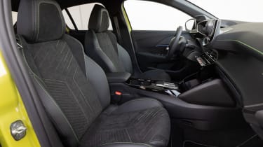Peugeot E-208 review - front seats