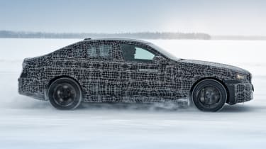 BMW i5 - official side