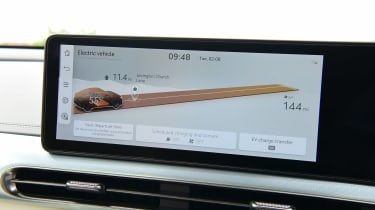 Genesis GV60 - infotainment