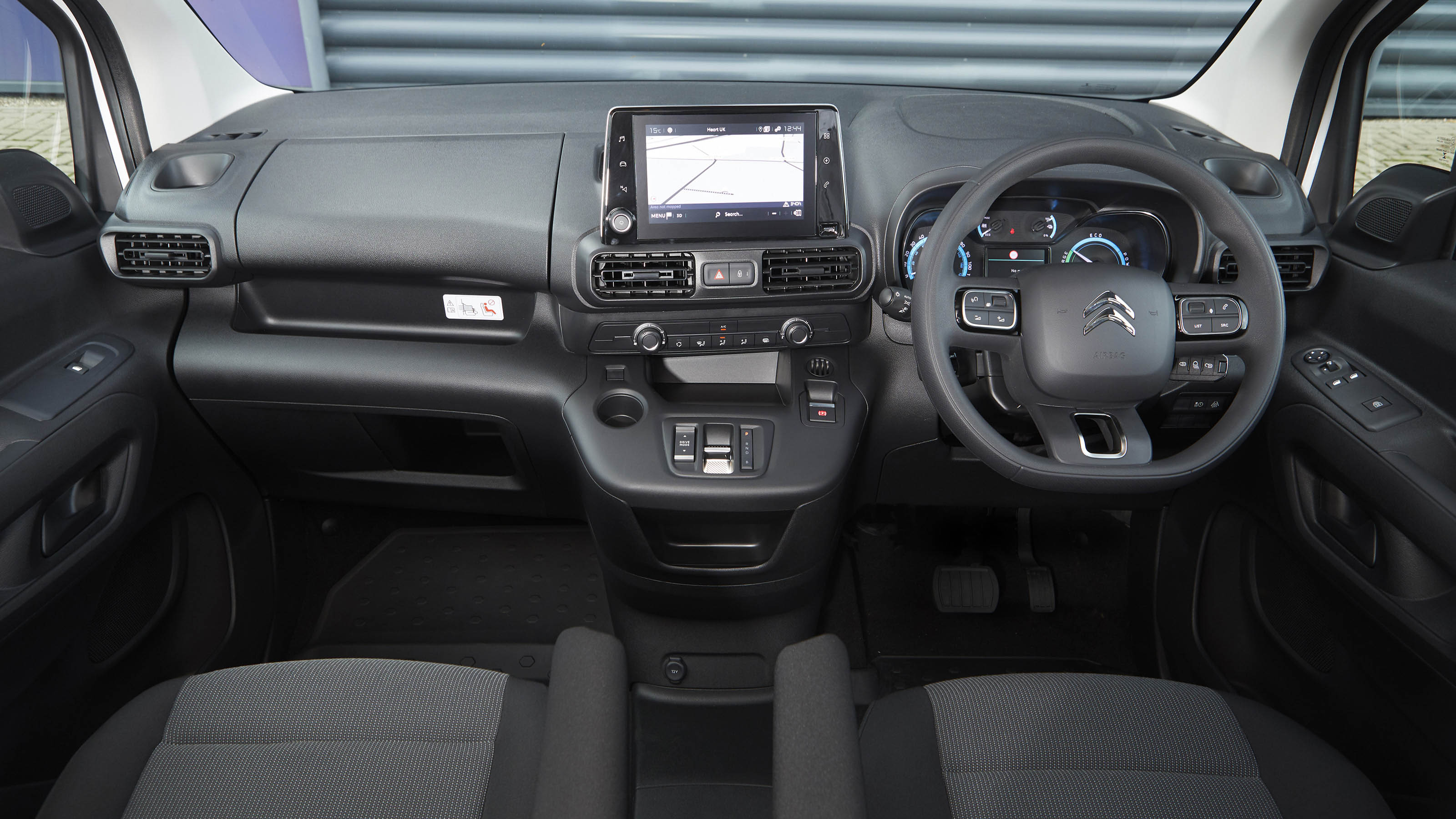 New 2024 Citroen e-Berlingo is official with 20% more range, redesigned  interior - ArenaEV