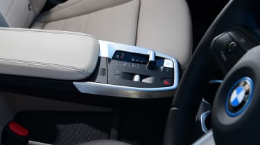 BMW iX1 xLine centre console
