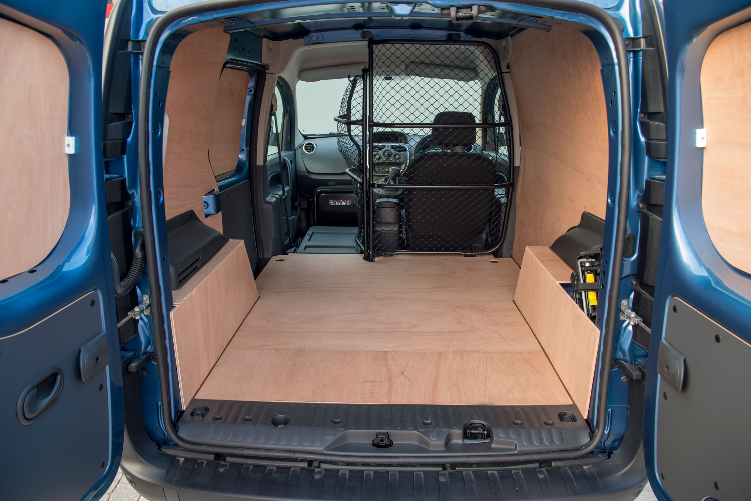 Renault Kangoo E-TECH electric (2011-2021) seating & load space |  DrivingElectric
