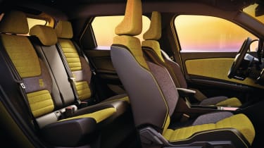 Renault 5 - seating