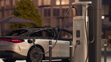 Mercedes rapid charger