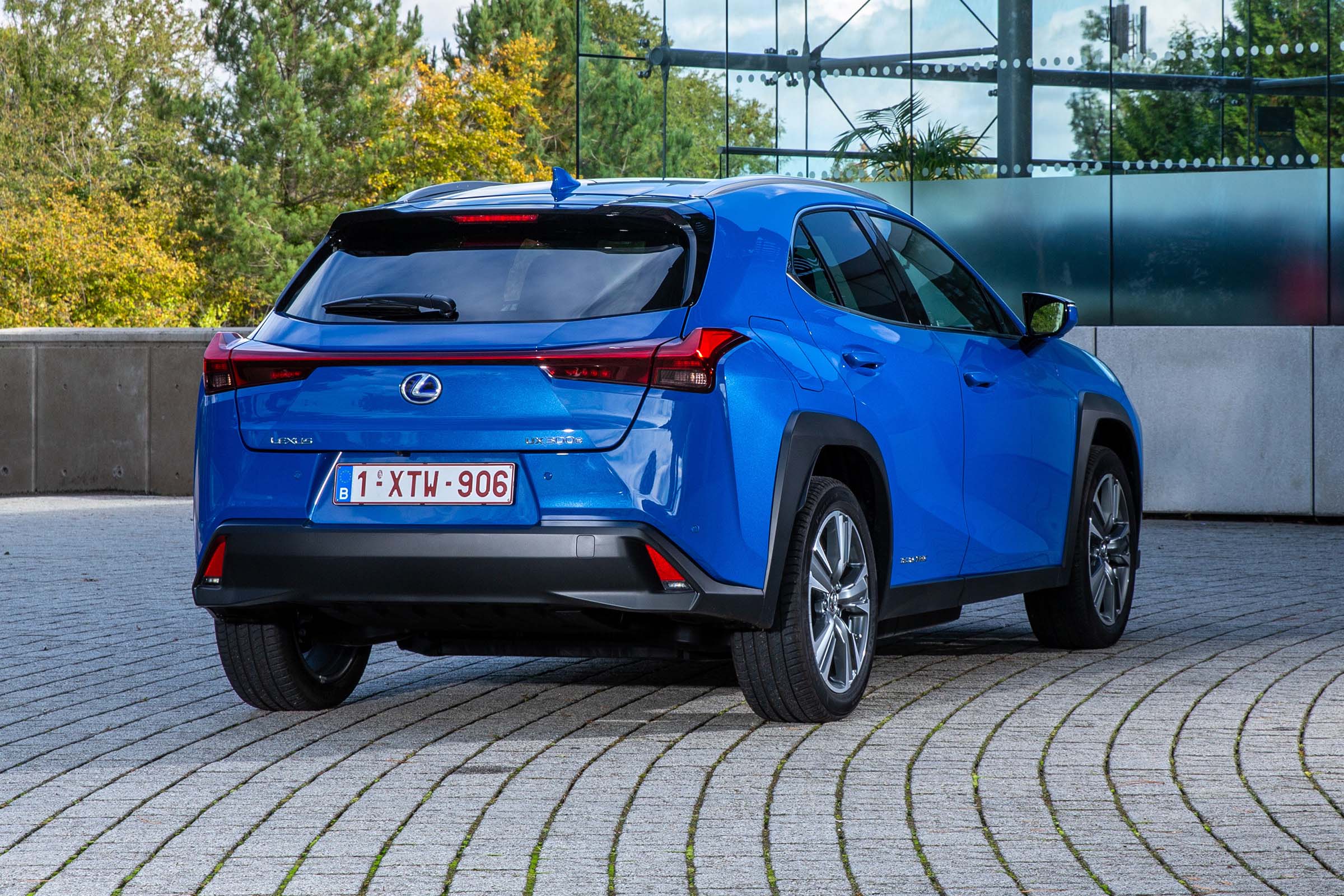 Lexus Ux 300e Review Drivingelectric