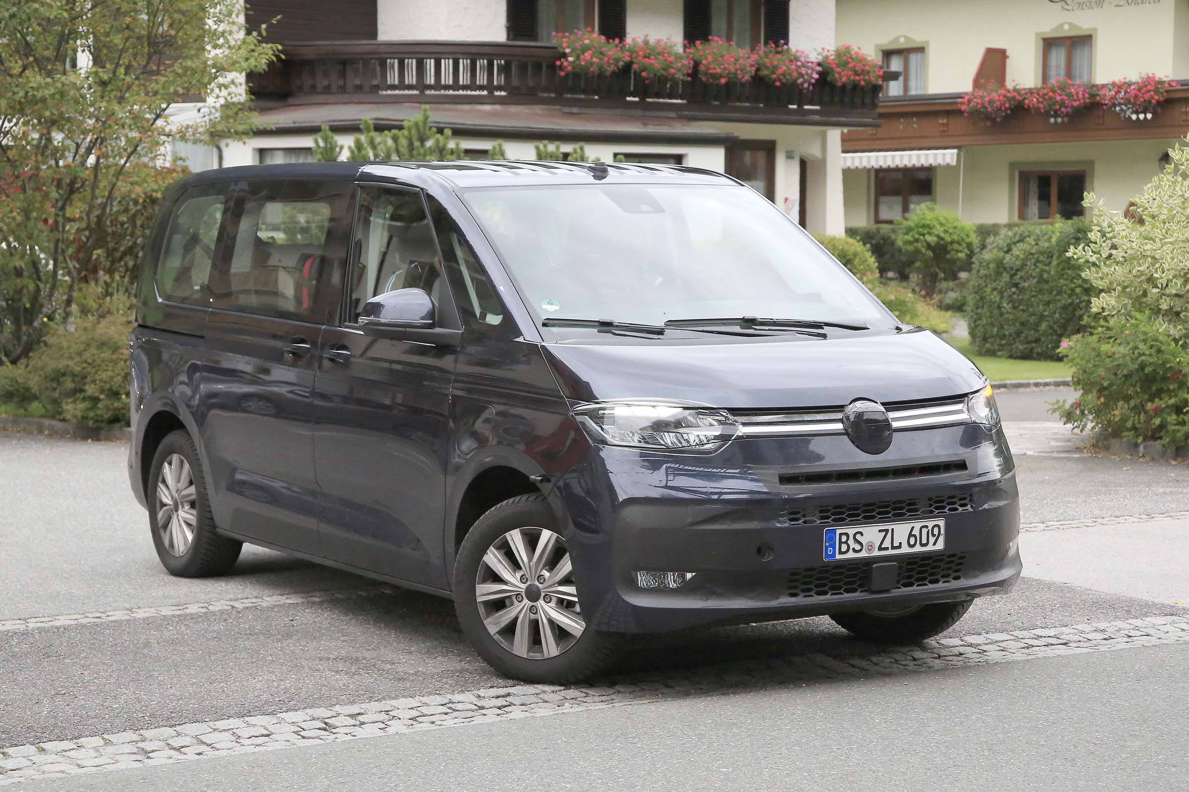 Vw Transporter Ehybrid New T7 Generation To Get Plug In Option Drivingelectric