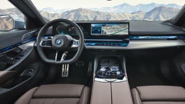 BMW i5 - eDrive40 interior