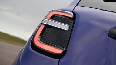 Abarth 600e - tail lights