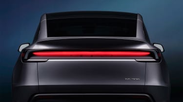 Tesla Model Y facelift 2025 - rear light bar