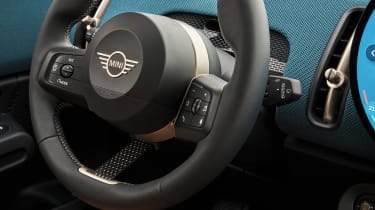 MINI Countryman Electric - steering wheel