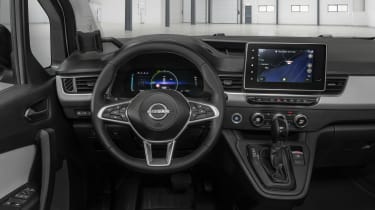 Nissan Townstar - interior