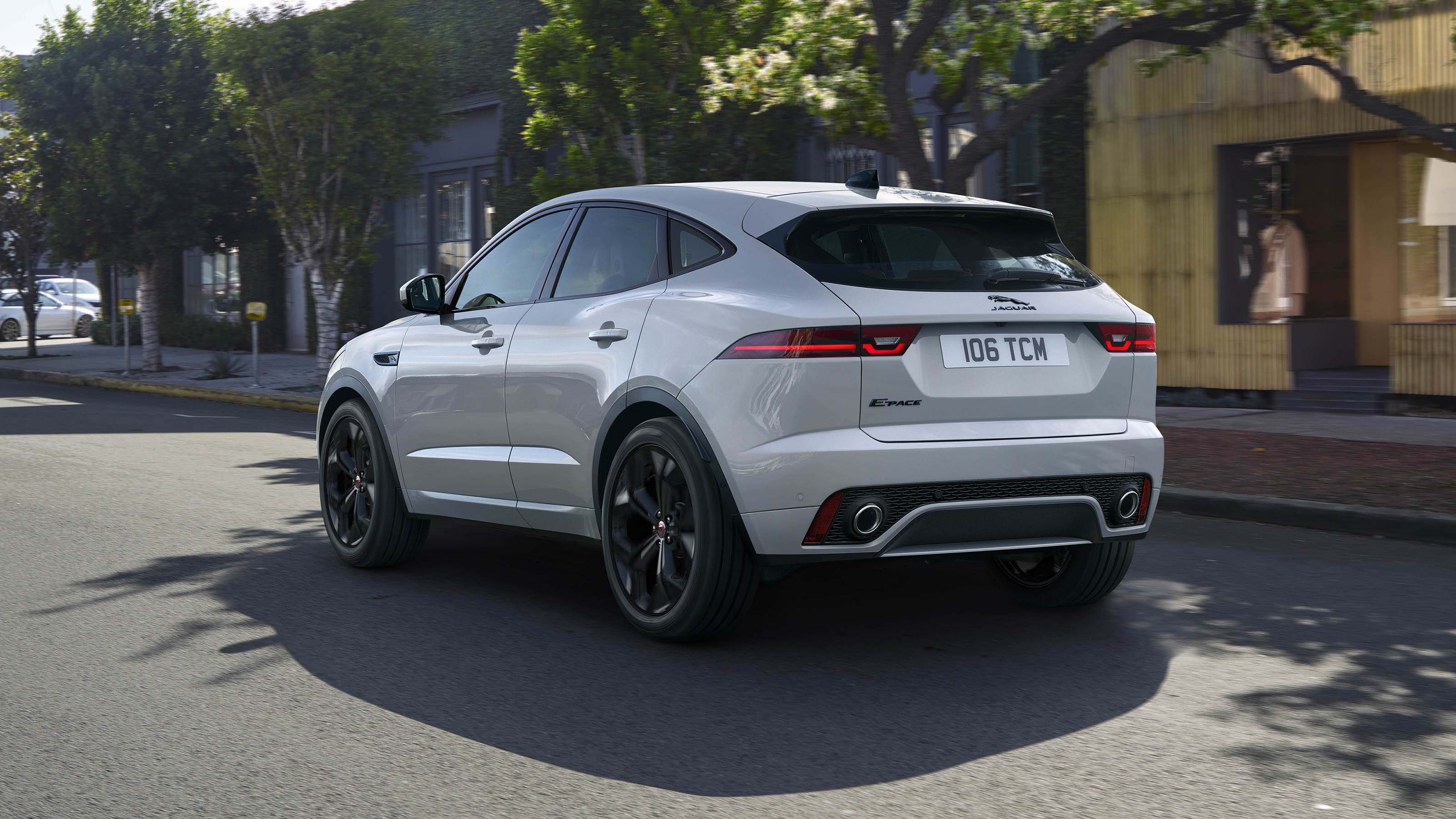 Jaguar E Pace P300e Plug In Hybrid Specification And On Sale Date Drivingelectric