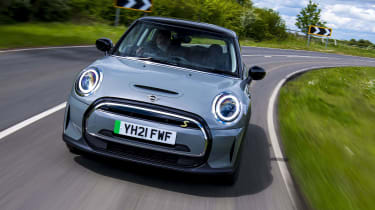 MINI Electric - front dynamic