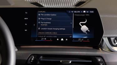 BMW iX2 - touchscreen