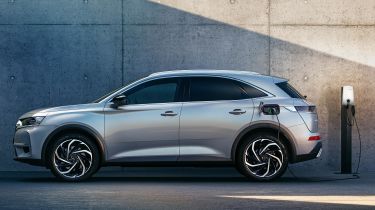 DS 7 Crossback E-TENSE charging