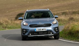 Kia Niro PHEV front cornering