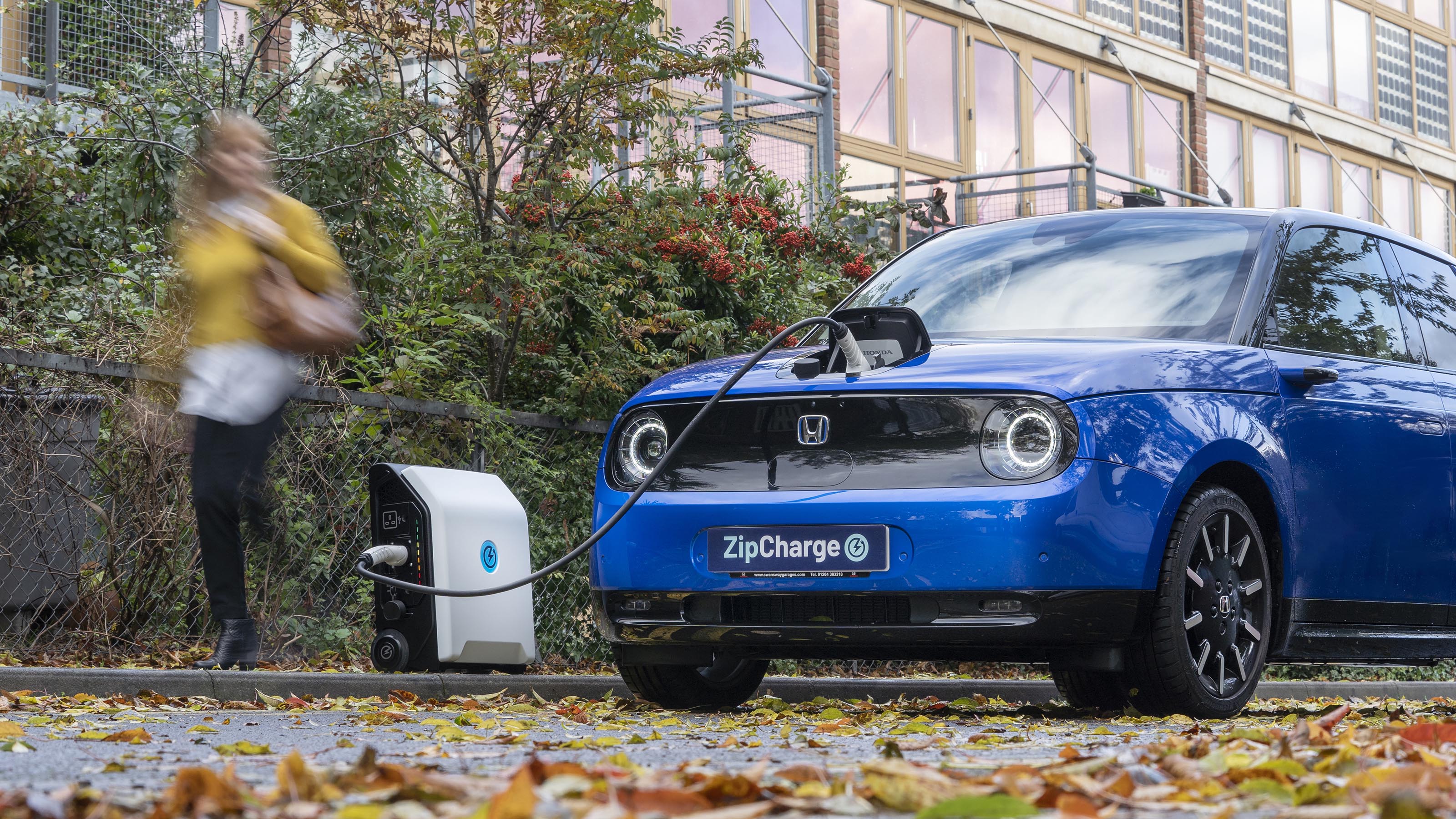 ZipCharge: portable EV charger and flexible hubs planned for 2023